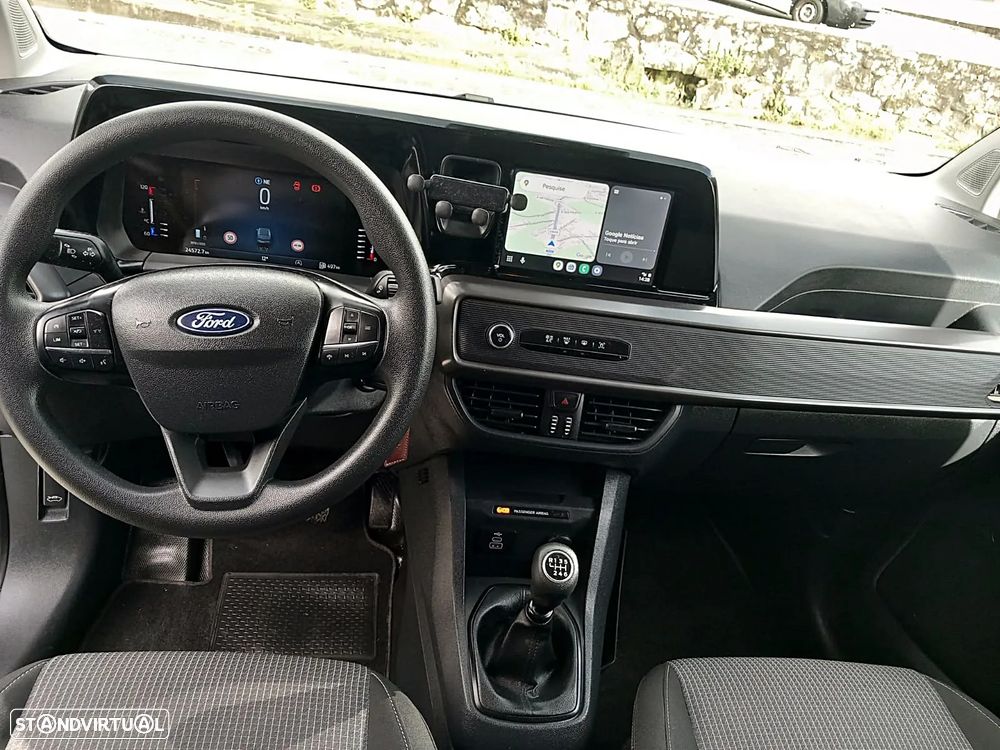 Ford Transit Courier - 12