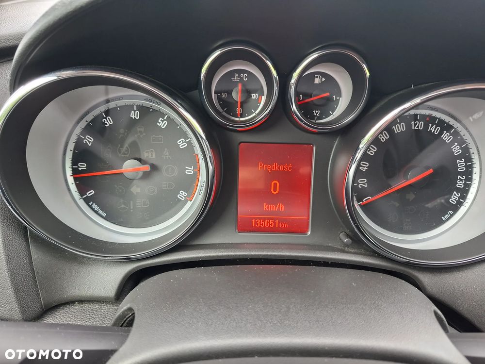 Opel Astra 1.4 T Cosmo - 13