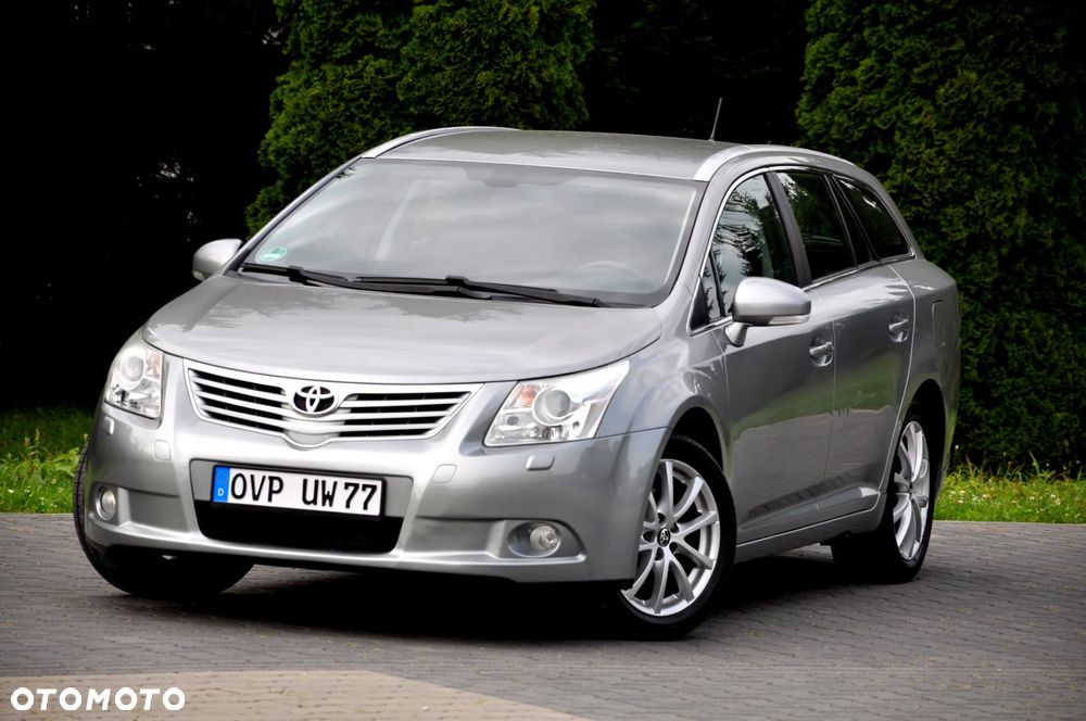 Toyota Avensis 1.8 Premium - 1