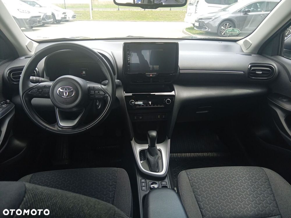 Toyota Yaris Cross - 15
