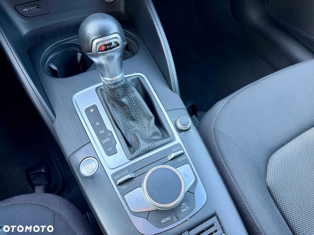 Audi A3 Sportback 35 TFSI S tronic - 35