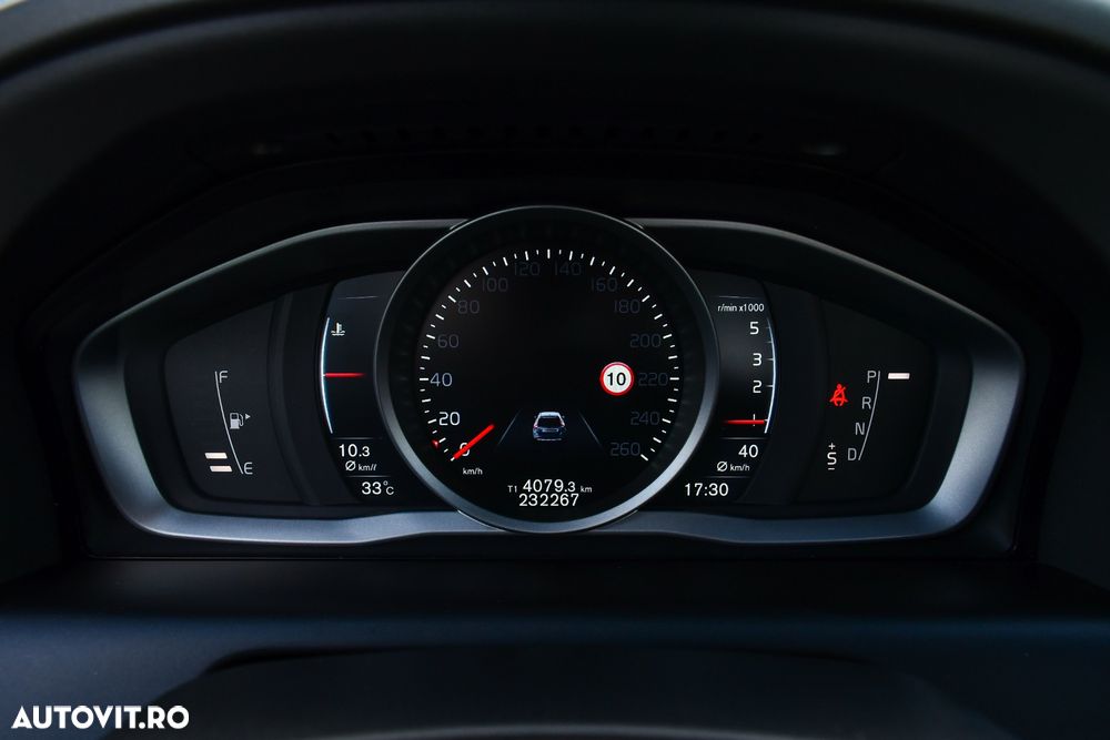 Volvo XC 60 D3 Geartronic Momentum - 23