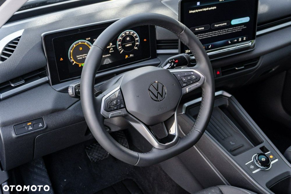 Volkswagen T-Roc - 18
