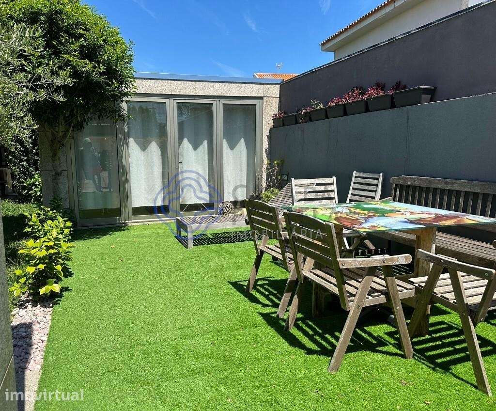 Venda de Moradia térrea, Praia da Granja em Vila Nova de Gaia - Grande imagem: 2/33