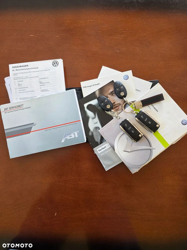 Volkswagen Phaeton - 37