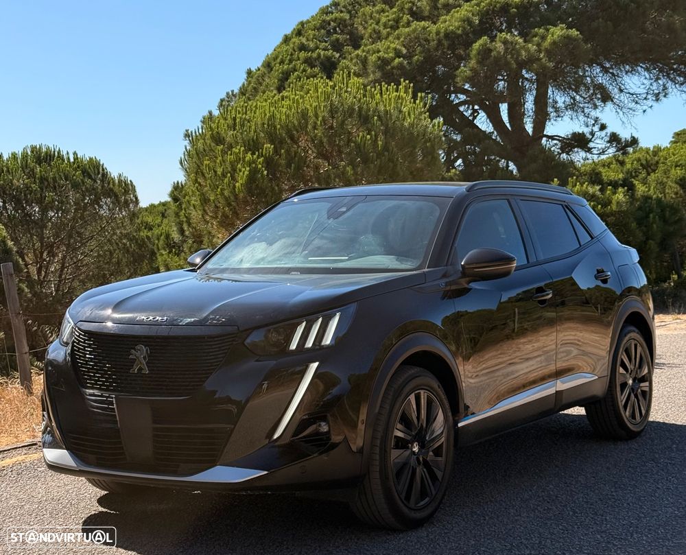 Peugeot e-2008 GT Pack - 4