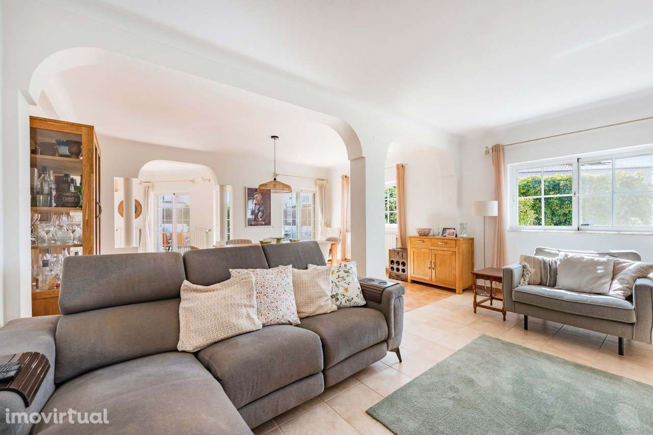 Encantadora Moradia Isolada de 3 Quartos - Almádena - Grande imagem: 3/35