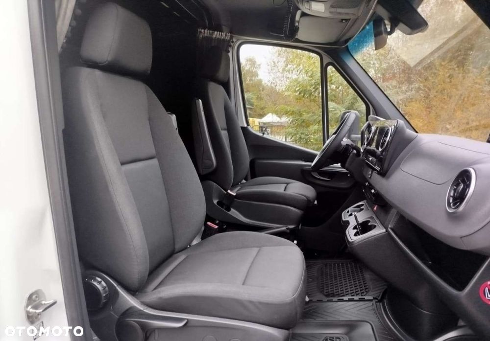 Mercedes-Benz Sprinter 315 - 23