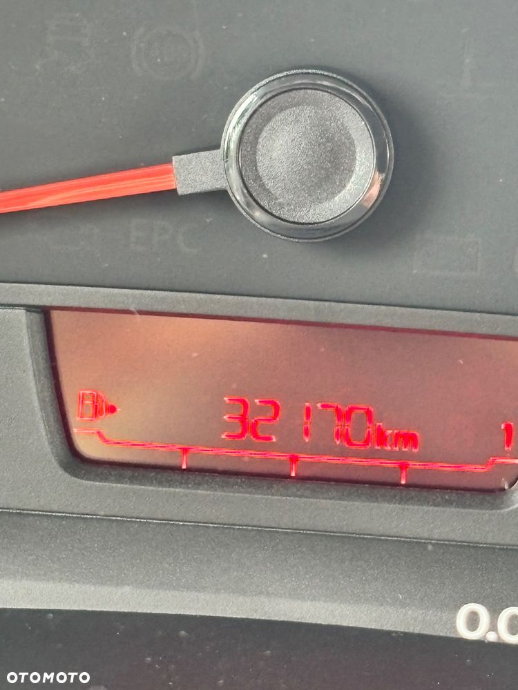 Volkswagen up! 1.0 Take - 13