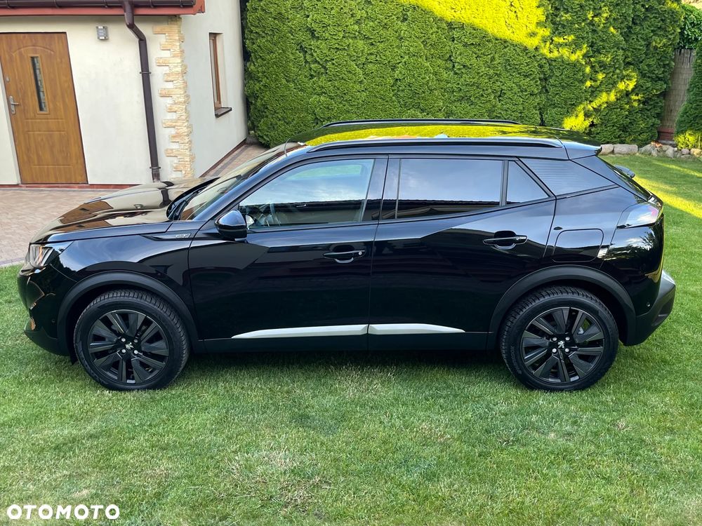Peugeot 2008 PureTech 130 EAT8 GT - 22