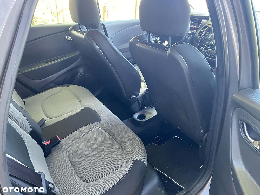 Renault Captur - 16