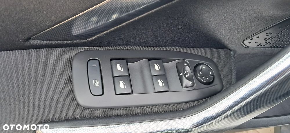 Peugeot 2008 1.6 BlueHDi Allure - 19