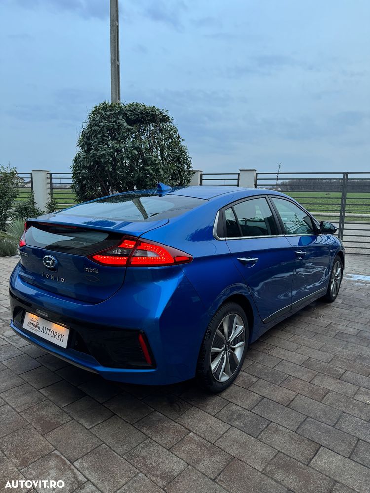 Hyundai IONIQ - 4