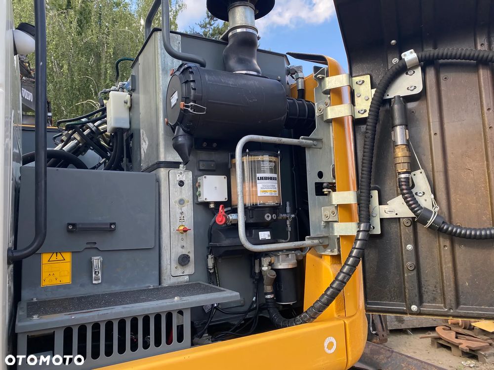 Liebherr A918 COMPACT, 2017 ROK, 8700 MTH, Z NIEMIEC - 12