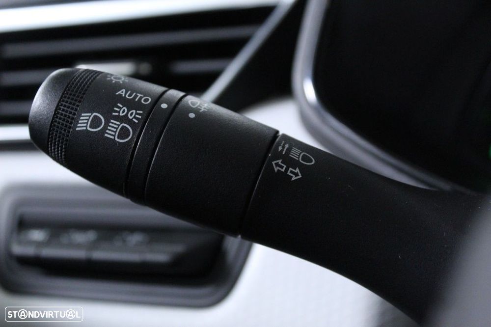 Renault Clio 1.0 TCe Techno - 24