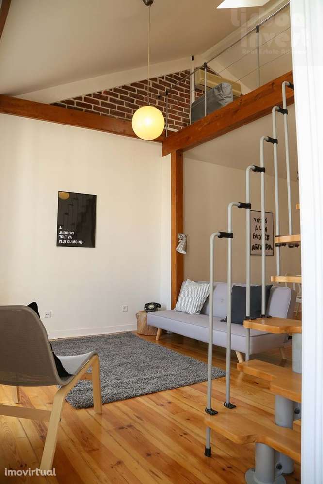 Apartamento T1 com Mezzanino mobilado no Bairro Alto - Grande imagem: 3/13