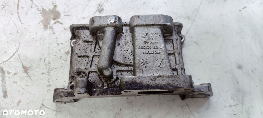 OBUDOWA ROZRZĄDU AUDI A4 A5 A6 3.0 CRT 059109122AA - 1
