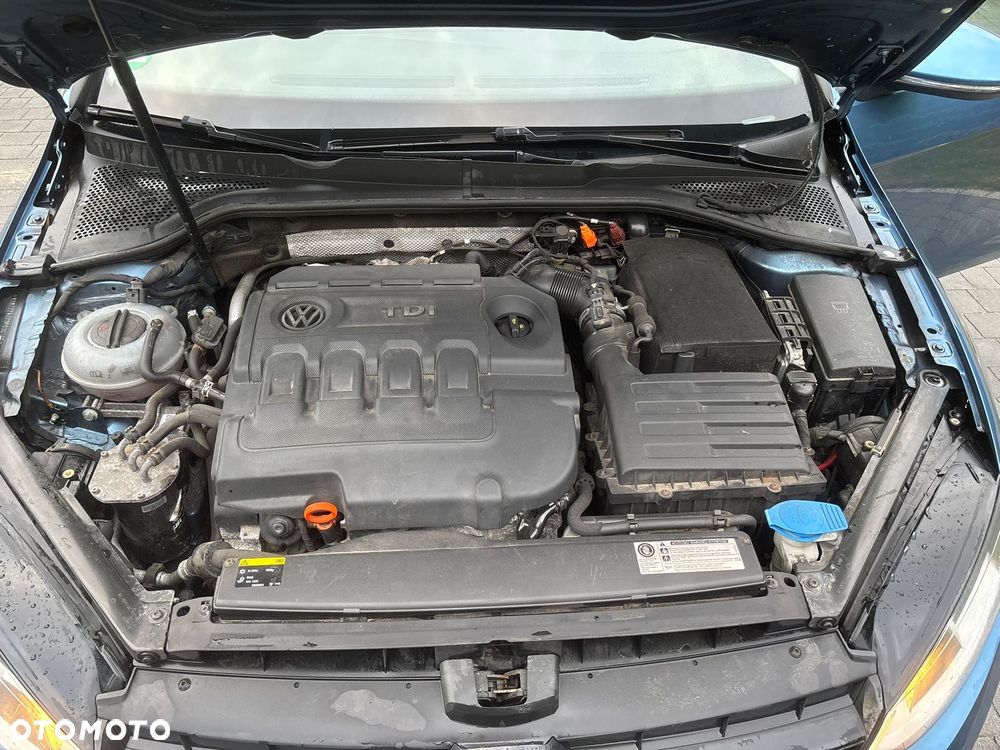 Volkswagen Golf 2.0 BlueTDI Comfortline - 36