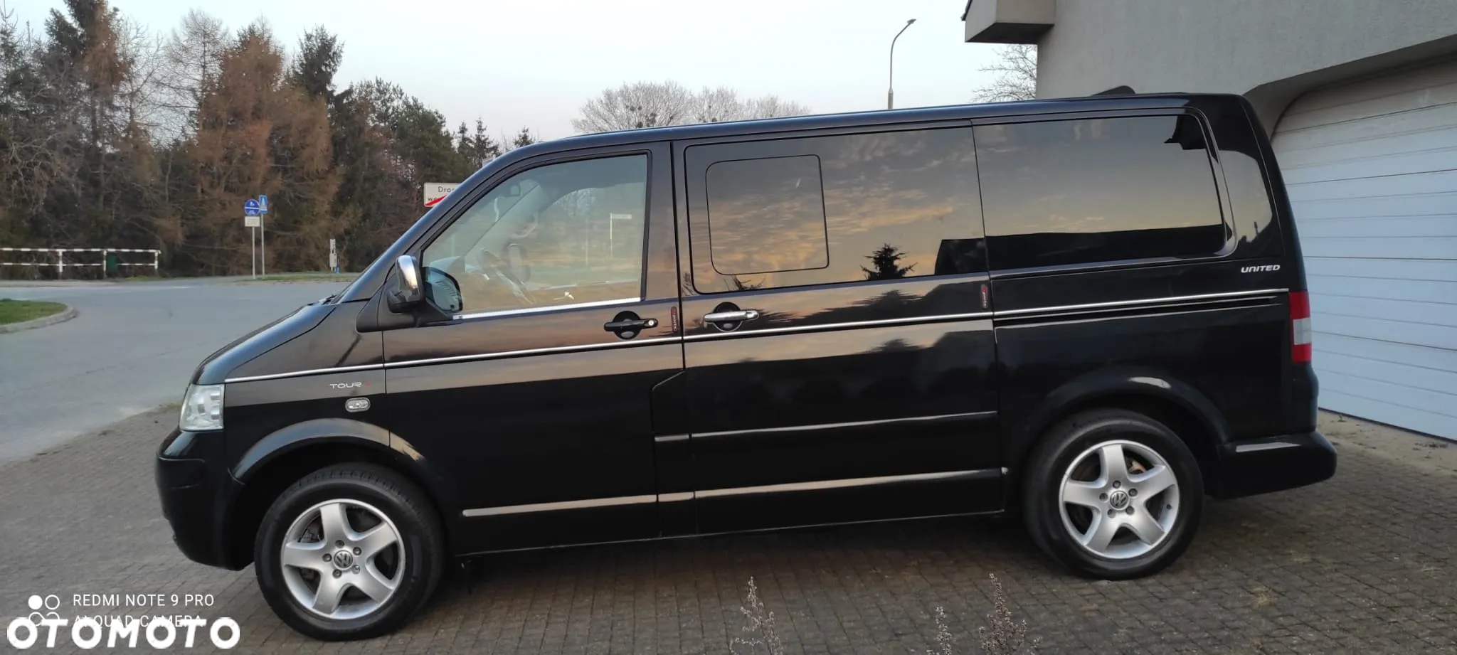 Volkswagen Multivan - 15