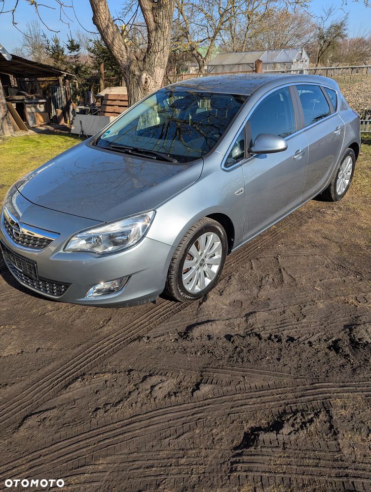 Opel Astra 1.7 CDTI DPF Design Edition - 10