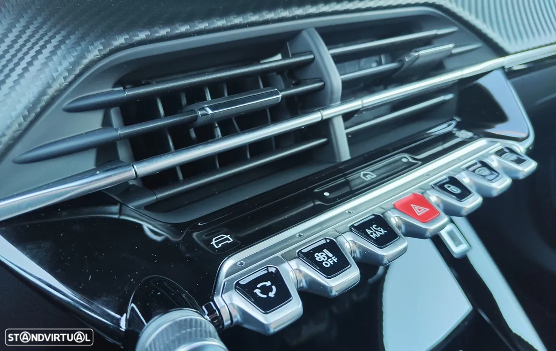 Peugeot e-2008 54 kWh Allure - 20