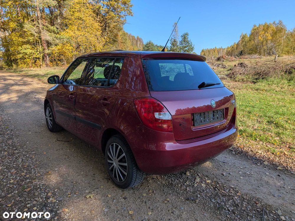 Skoda Fabia - 4