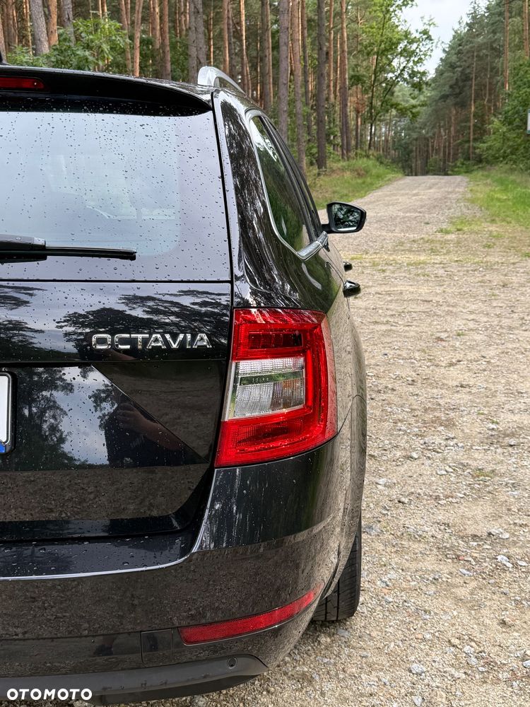 Skoda Octavia 1.6 TDI DSG Premium Edition - 12