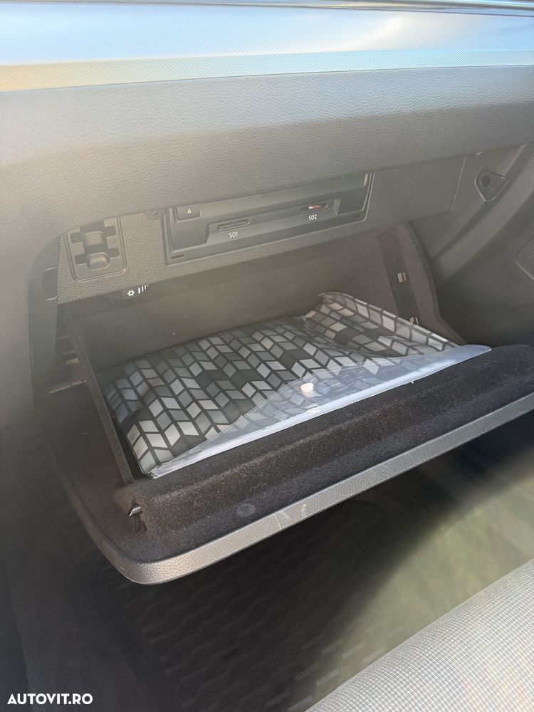 Volkswagen Passat 2.0 TDI Comfortline - 7
