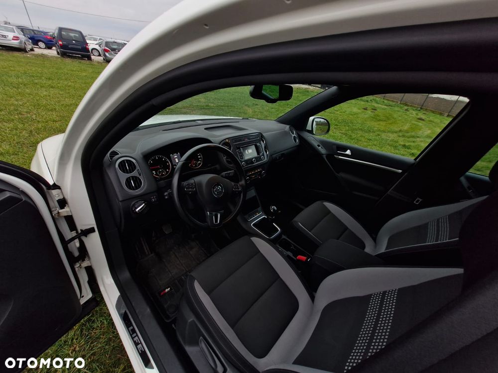 Volkswagen Tiguan - 15