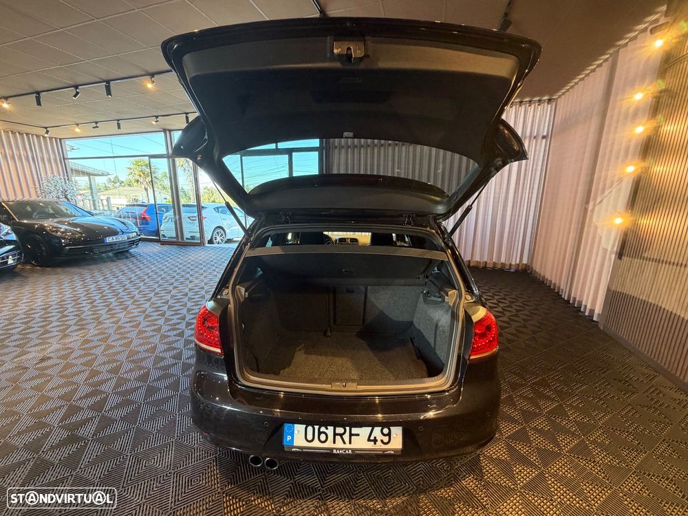 VW Golf 2.0 TDi DPF GTD - 26