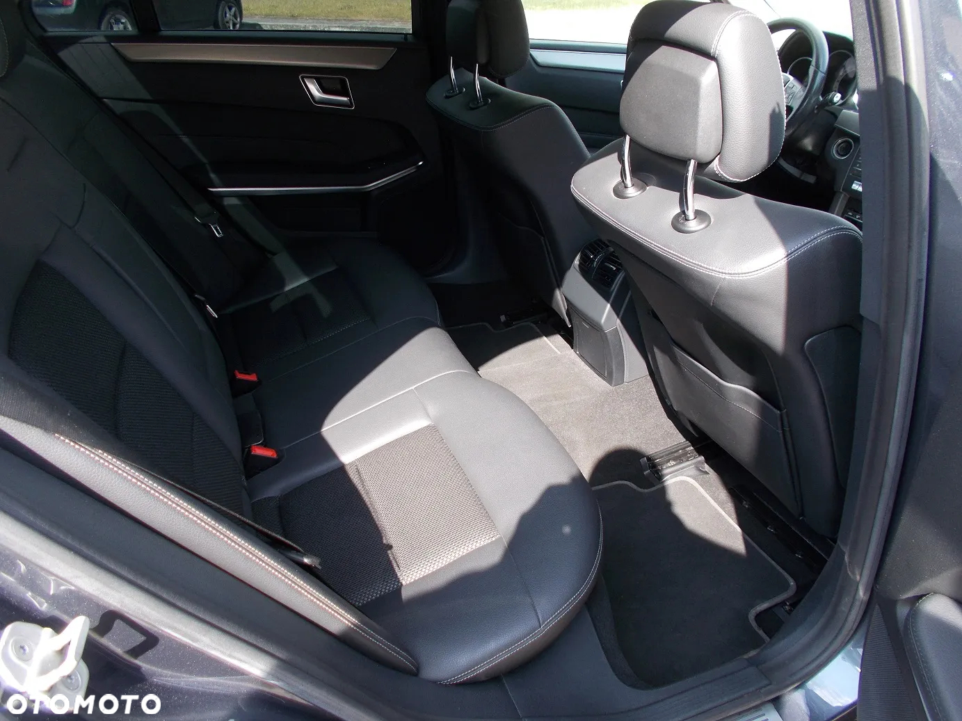 Mercedes-Benz Klasa E 220 BlueTEC 4-Matic Elegance - 15