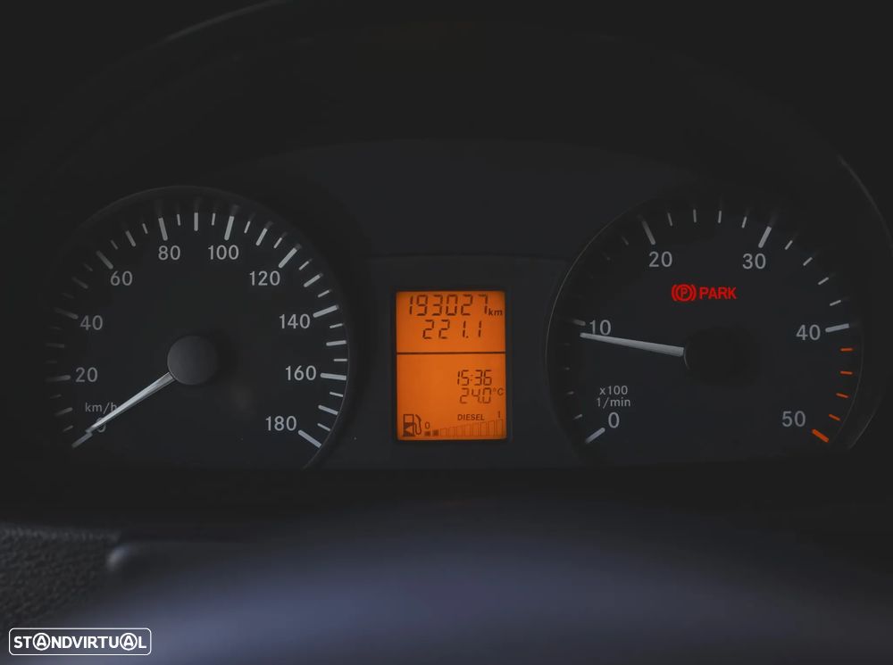 Mercedes-Benz SPRINTER 213 IVA DEDUTIVEL 6 LUGARES - 7