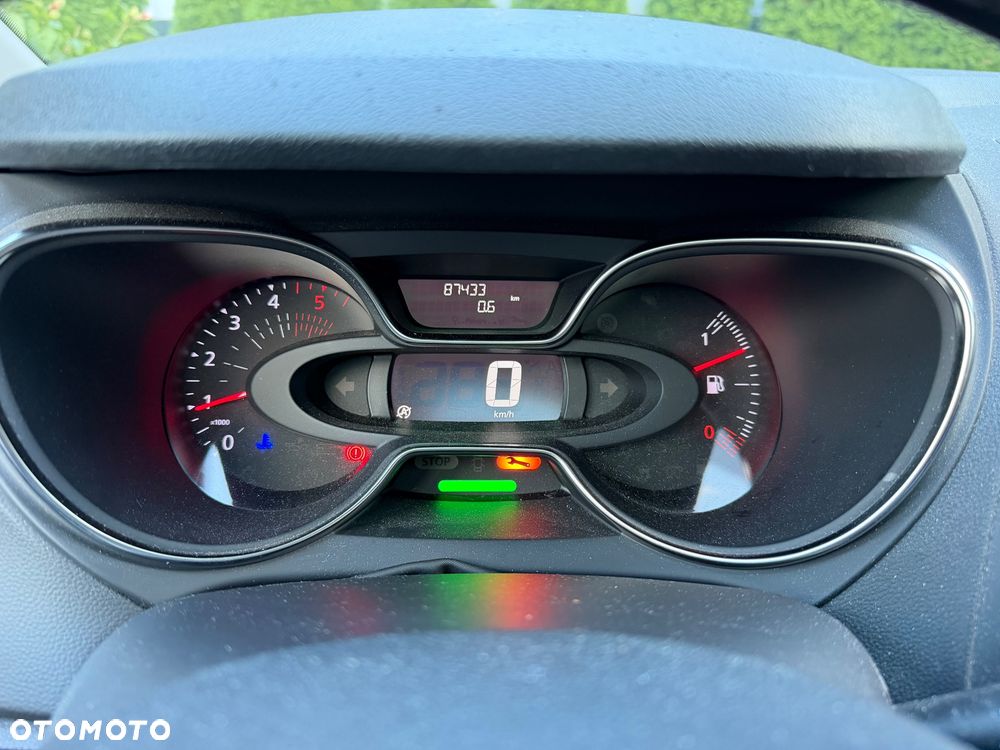 Renault Captur - 17
