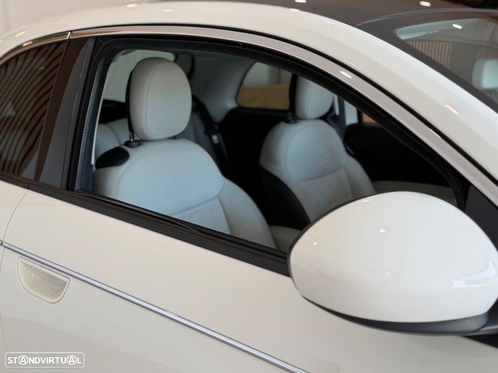 Fiat 500e 42kWh la Prima (by Bocelli) - 16