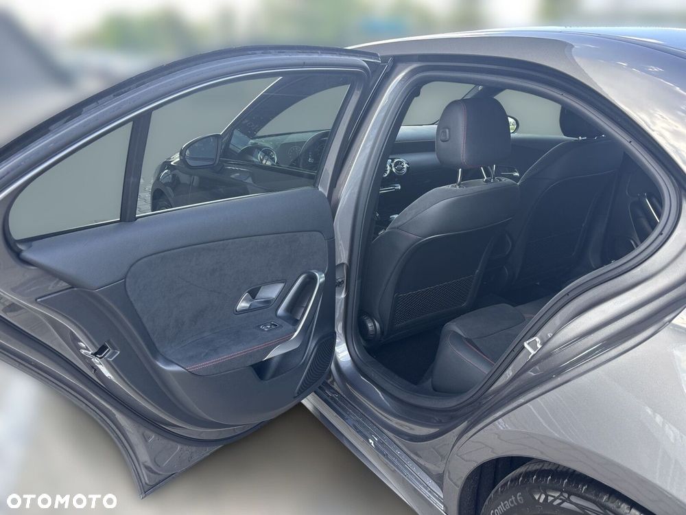 Mercedes-Benz Klasa A 200 AMG Line 7G-DCT - 15