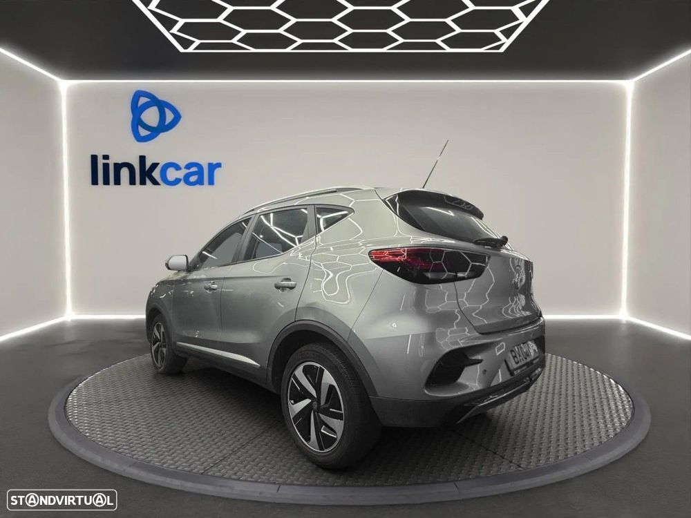 MG ZS - 6