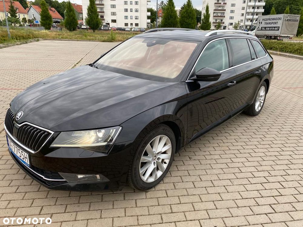Skoda Superb 2016 photo 2