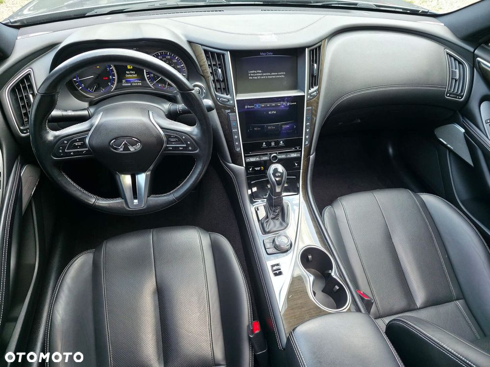 Infiniti Q60 - 9