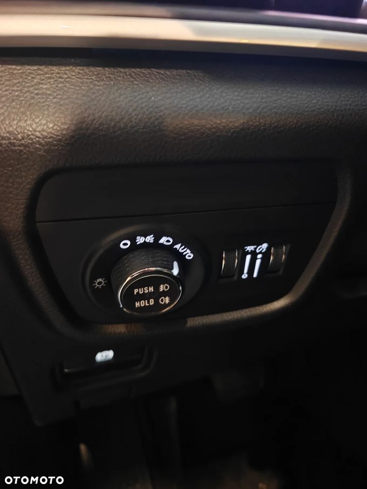 Jeep Grand Cherokee 3.6 V6 Limited - 28