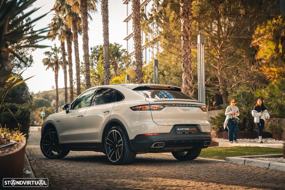 Porsche Cayenne Coupé E-Hybrid Platinum Edition - 3