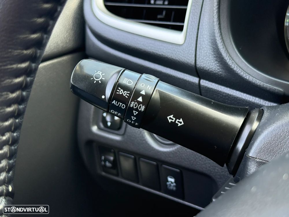 Mitsubishi L200 2.3 DI-D Strakar Club Evolution 4WD IVA DEDUTIVEL - 26