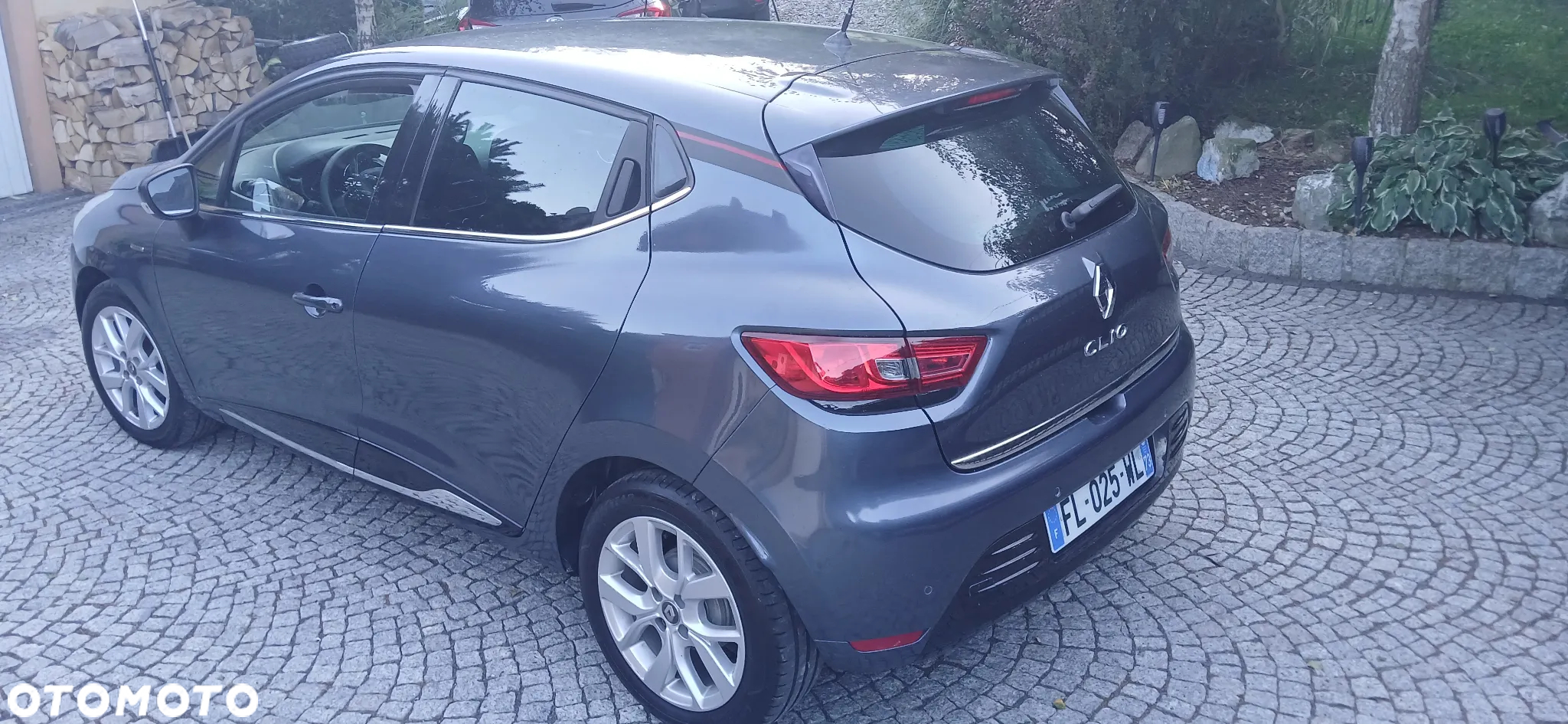 Renault Clio 0.9 Energy TCe Limited - 10