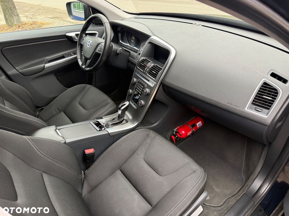 Volvo XC 60 D3 Geartronic Kinetic - 12
