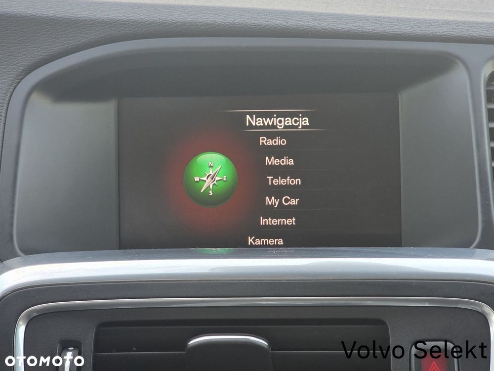 Volvo V60 Cross Country - 21