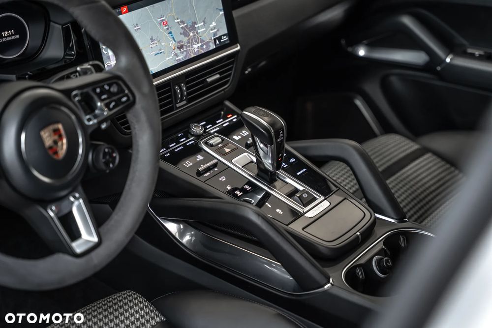 Porsche Cayenne - 29