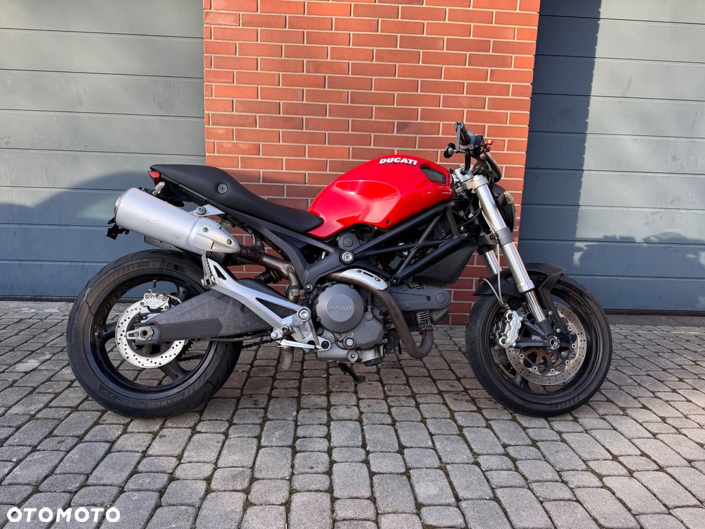 Ducati Monster - 1