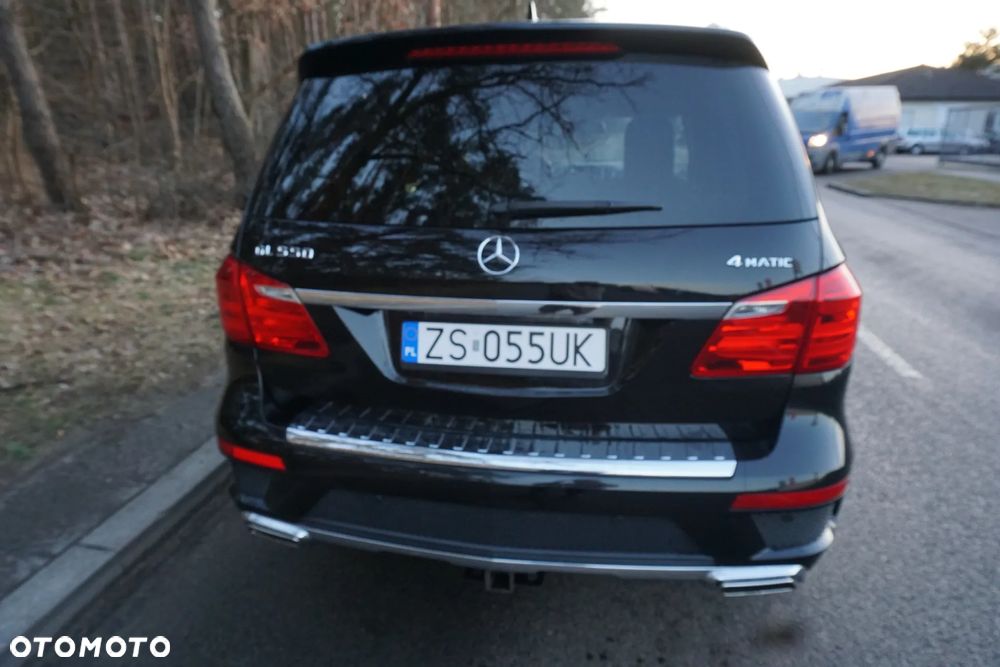 Mercedes-Benz GL - 22