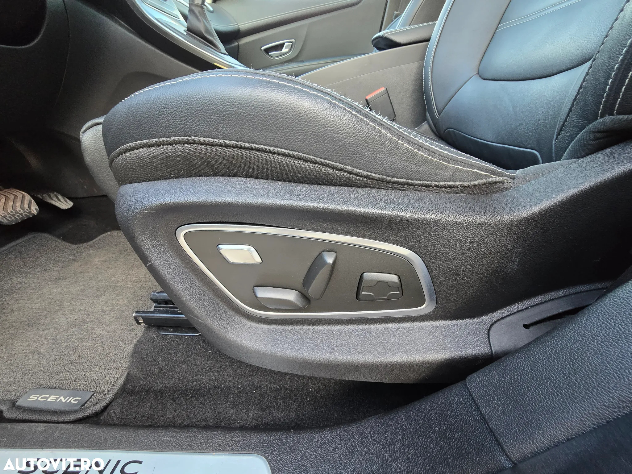 Renault Scenic ENERGY dCi 160 EDC INITIALE PARIS - 9