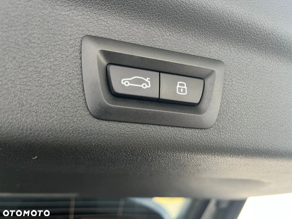 BMW X1 xDrive23i mHEV M Sport - 17