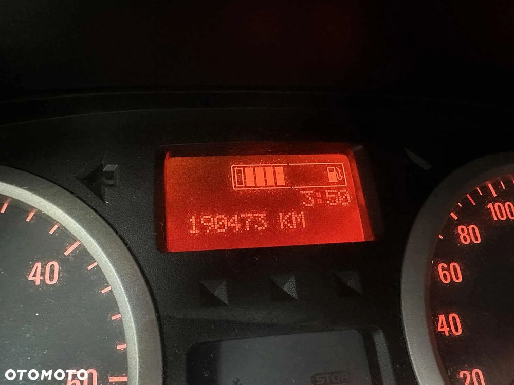 Opel Vivaro - 13